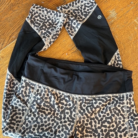 Lululemon leggings - Picture 5 of 5